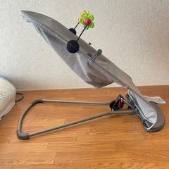 ベビービョルンバウンサー【おもちゃと替えカバー付きの画像