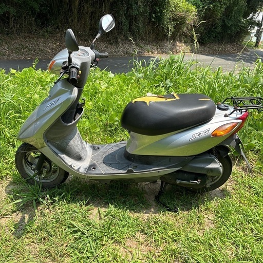 13年式のシルバーのジョグ 36Jシリーズ