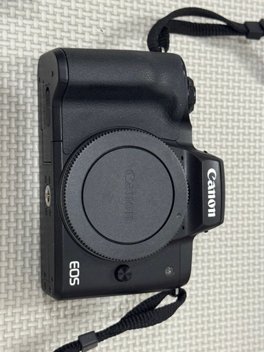 キャノン Canon EOS Kiss M2 ダブルレンズキット 予備バッテリー付