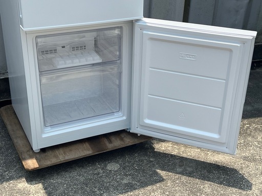 B196J◇ニトリ2ドア冷蔵庫 140L◇2023年製◇NTR-140WH
