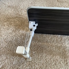 NEARPOW 折りたたみテーブル　パソコンスタンド兼ベッドテーブルの画像