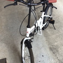 折り畳み自転車 シマノ6段変速 ARCHNESS 白 アイトン株式会社の画像