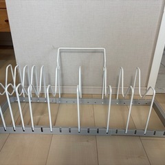 山崎実業towerシンク下 伸縮鍋蓋＆フライパンスタンド ホワイトの画像