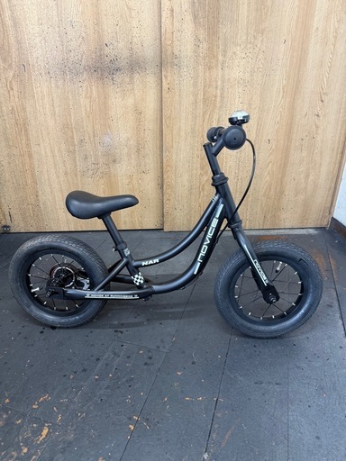 中古車　幼児用　キックバイク NOVICE　12インチ　美品