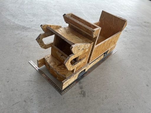 トラック型小物入れ