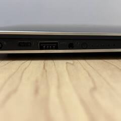 Dell XPS 13 9350 / Core i7 / 8GB / 250GBの画像