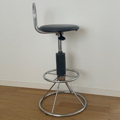 昇降回転チェアの画像