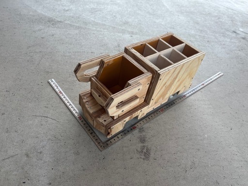 トラック型ペン立て