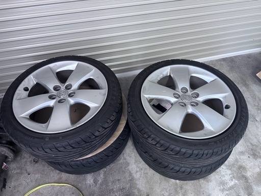 30プリウス 純正ホイール タイヤ新品