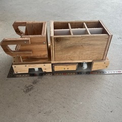 トラック型ペン立ての画像