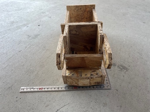 トラック型小物入れ