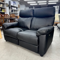 【超美品‼️】定価109,900円♪ ニトリ 2人掛け電動リクライニングソファ(グラッゼBK) 本革製 ブラックレザー♪の画像