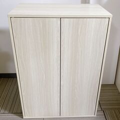M535 リビング収納   キャビネット  木目調 扉付き・棚高さ調節可能 の画像