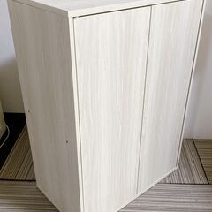 M535 リビング収納   キャビネット  木目調 扉付き・棚高さ調節可能 の画像