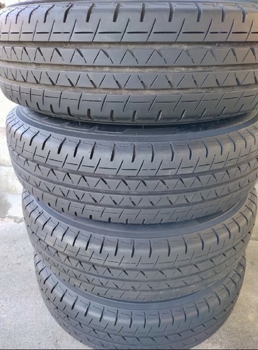 ハイエースタイヤ