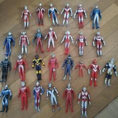 ウルトラマン ソフビ 63体 バラ売り可 中古 全てのアイテム ウルトラマン ソフビ 63体 バラ売り可 中古 特撮