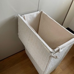  ZARA homes　ランドリーバスケット　ホワイトの画像