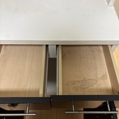 ニトリ　キッチンボード　食器棚の画像