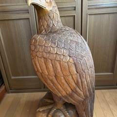 ★値下げしました★木彫り　鷲の置物の画像