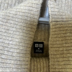 UNIQLO ニット　Mサイズの画像