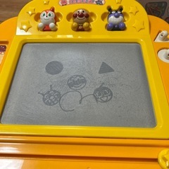 お話中アンパンマン　はじめての落書きデスクの画像