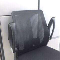 オフィスチェア メッシュ 昇降チェア 肘掛け付き ブラック デスクチェア OAチェア ☆ 札幌市 北区 屯田 の画像