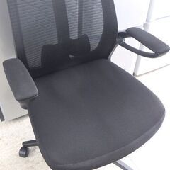 オフィスチェア メッシュ 昇降チェア 肘掛け付き ブラック デスクチェア OAチェア ☆ 札幌市 北区 屯田 の画像