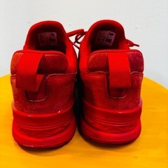 New Balance ５７４　Fresh Foam レッドスニーカーの画像