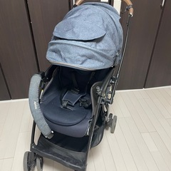 アップリカ　ベビーカー　 ラクーナクッションフリー
の画像