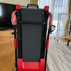 折りたたみランニングマシン（ルームランナー）の画像