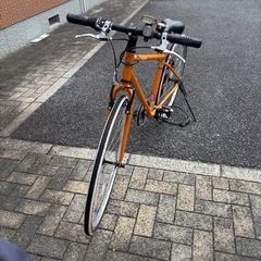 クロスバイク　オレンジカラーの画像