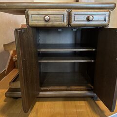 【アンティーク調】収納　キャビネット　棚の画像