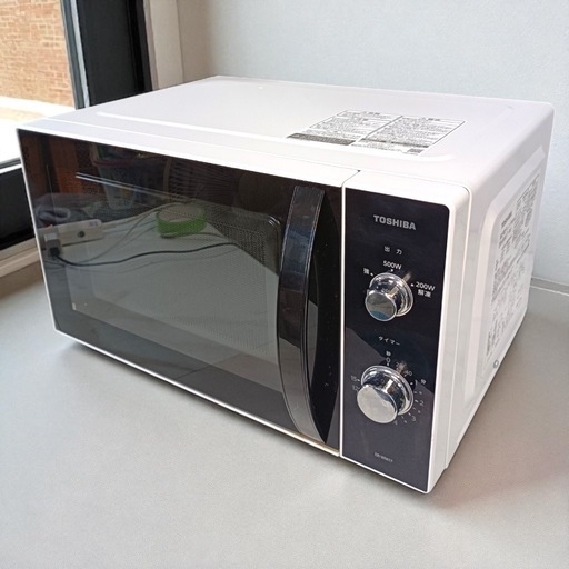 八5857] TOSHIBA 2022年製電子レンジER-WM17 (W) 外形寸法幅458