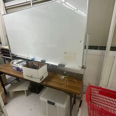 【無料】木製棚（店頭什器として利用してました）の画像