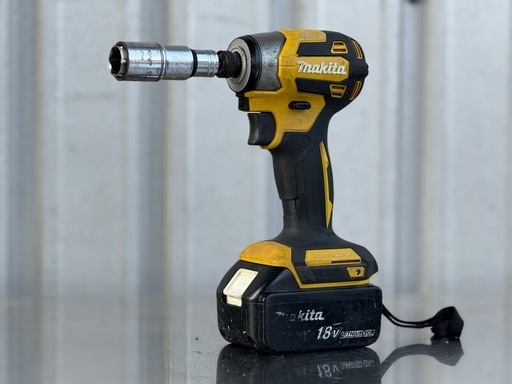 A547◇マキタ インパクトドライバ◇18V◇本体＋6.0Ahバッテリー1個◇TD173D