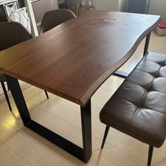 ダイニングテーブル+椅子
の画像