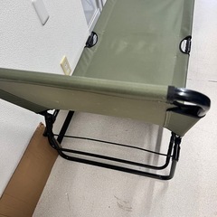 アウトドアベッド　colemanの画像