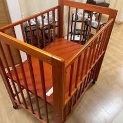 ベビーベッドの画像