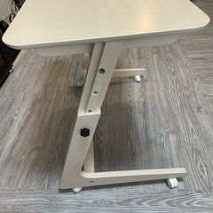 昇降デスク　キャスター付の画像