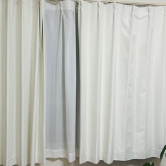 白遮光カーテン&レースカーテンセットの画像