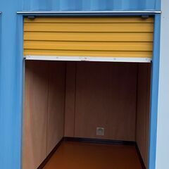 日雇い　コンテナ現場でコンテナ内の簡単なお掃除　現場写真をお願い出来る方の画像