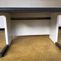 中古　OAデスク　 幅100cm×奥行80cm×高さ65cmの画像