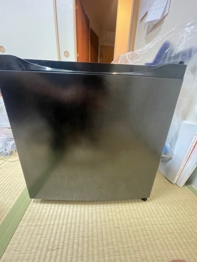 【中古】マックスゼン小型冷凍庫 31L 2023年式2507031628 MAXZEN 期間限定ポイント5倍！ 冷凍庫 小型 家庭用 31L