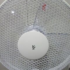 ☆山善 YAMAZEN YLT-AK30☆ ３０ｃｍ羽の扇風機です。色は白です。の画像