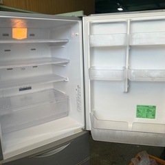 D-1：アクアAQUA Haier ハイアール ノンフロン冷凍冷蔵庫 355L AQR-361A S 冷蔵庫の画像