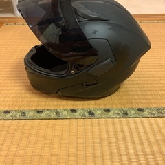 AIS ヘルメットの画像