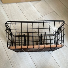 【お得】IKEA カゴ　キャンプ　整理整頓　文房具　　の画像