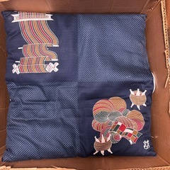 箱付き　昭和レトロ　座布団　5枚セット　約53×53の画像