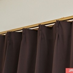【新品】　遮光カーテン　100×135の画像