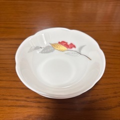 【未使用】ボーンチャイナ 翔 徳利お猪口和皿セットの画像